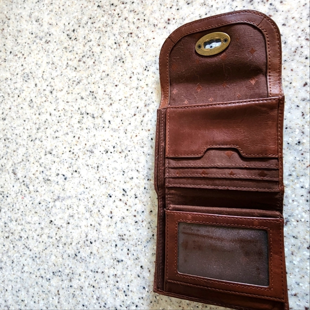 Fossil Turn Lock Trifold Card Wallet In Pecan, Le… - image 4